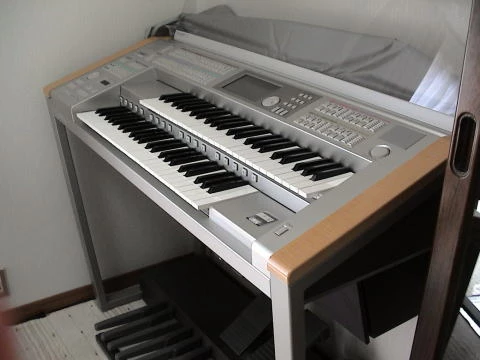 ピアノ教室の楽器・ヤマハエレクトーンステージア